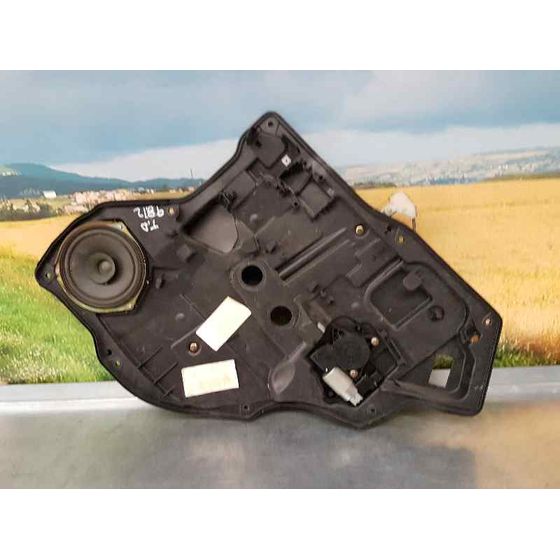 Elevalunas Trasero Derecho Para Mazda 2 Berlina
