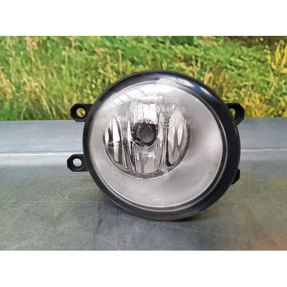 Faro Antiniebla Derecho Para Toyota Avensis Berlina