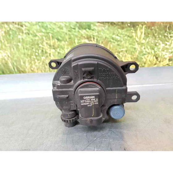 Faro Antiniebla Derecho Para Toyota Avensis Berlina