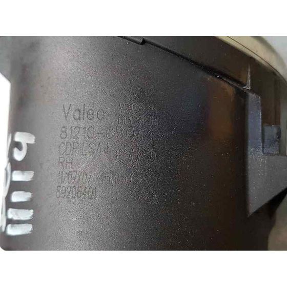 Faro Antiniebla Derecho Para Toyota Avensis Berlina