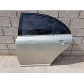 Puerta Trasera Izquierda Para Toyota Avensis Berlina