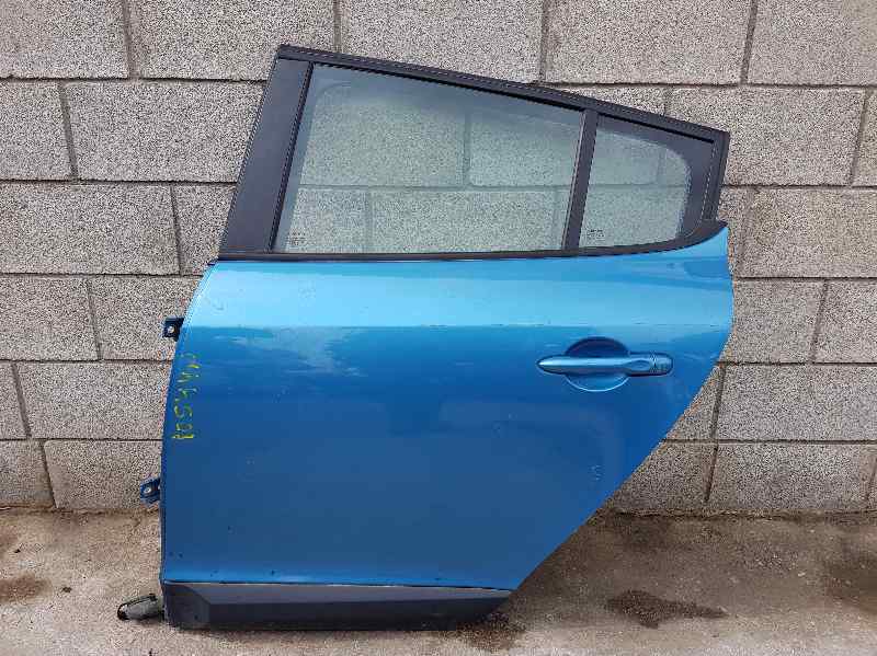 Puerta Trasera Izquierda para Renault Megane Iii Berlina 5 P