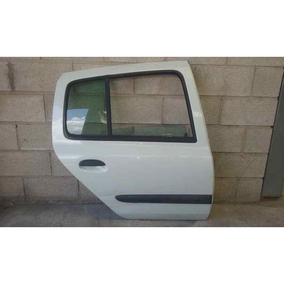 Puerta Trasera Derecha Para Renault Clio Ii Fase I