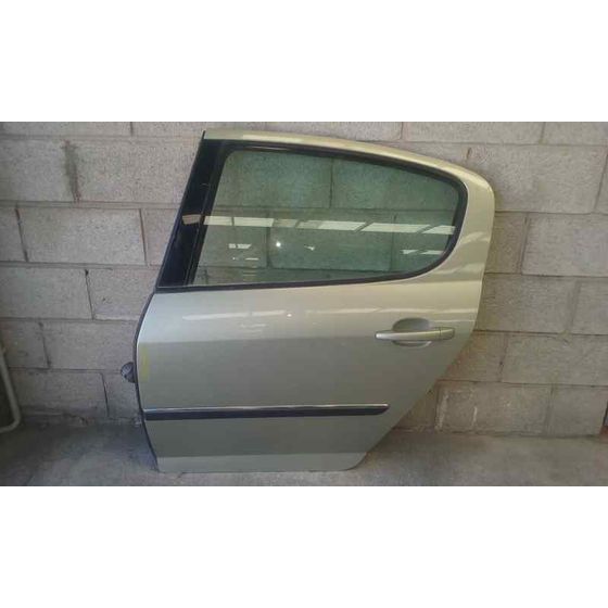 Puerta Trasera Izquierda Para Peugeot 407