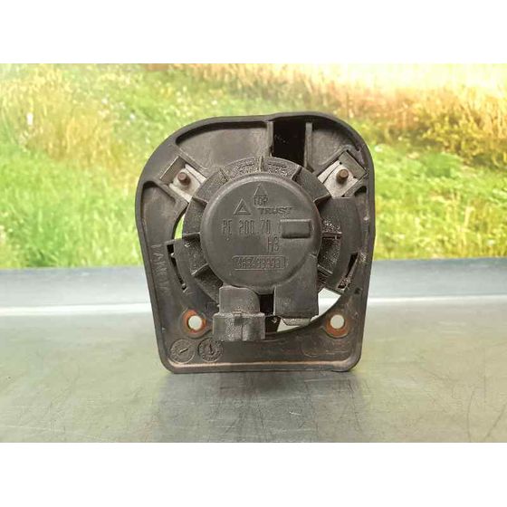 Faro Antiniebla Derecho Para Lancia Ypsilon