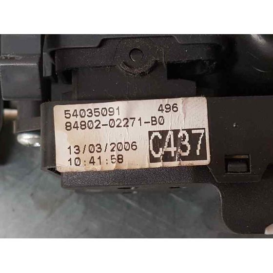 Mando Elevalunas Delantero Izquierdo Para Toyota Corolla