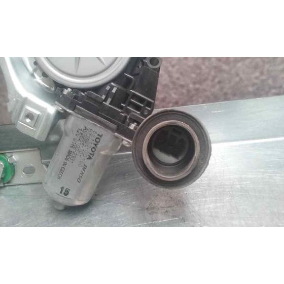 Elevalunas Delantero Derecho Para Toyota Yaris