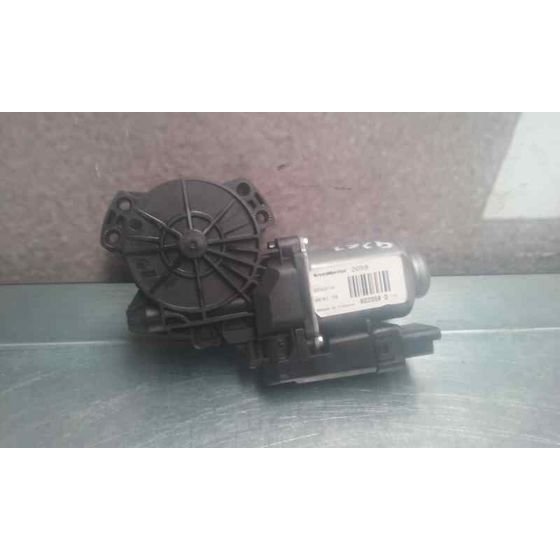 Motor Elevalunas Trasero Izquierdo Para Kia Cee'd