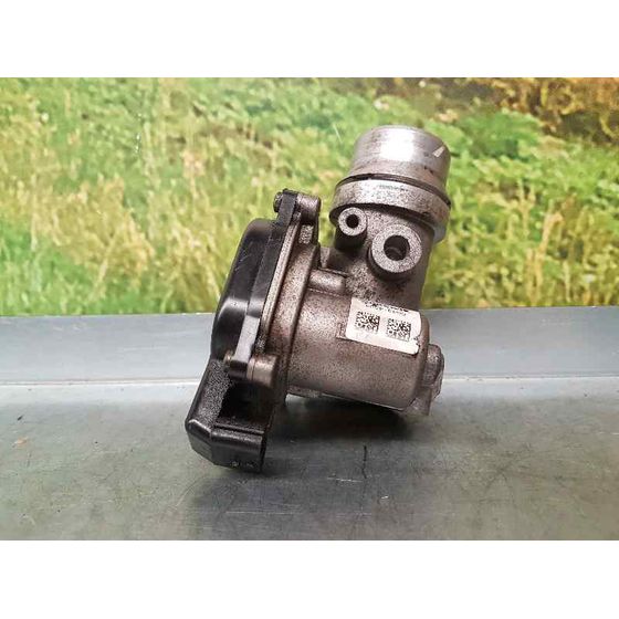 Caja Mariposa para Nissan Nv 200 (M20)