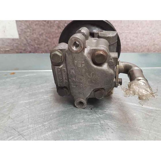 Bomba Direccion Para Volkswagen Golf Iv Berlina