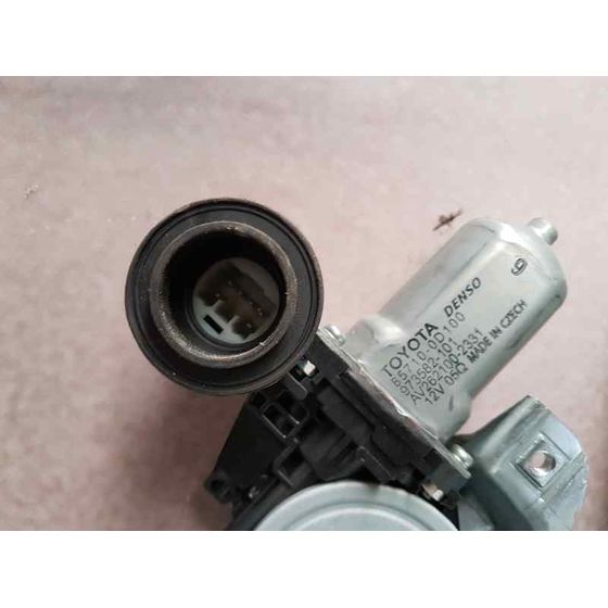 Elevalunas Delantero Derecho Para Toyota Yaris