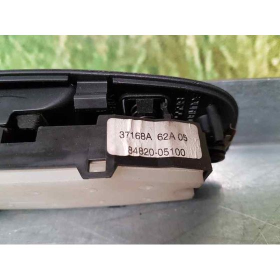 Mando Elevalunas Delantero Izquierdo Para Toyota Avensis Berlina