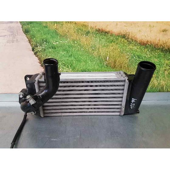Intercooler Para Toyota Auris
