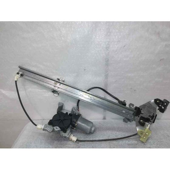 Elevalunas Delantero Derecho Para Nissan Primera Berlina