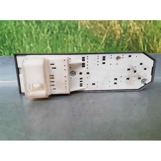 Mando Elevalunas Delantero Izquierdo Para Toyota Rav 4