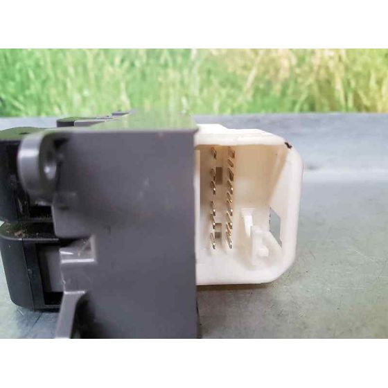 Mando Elevalunas Delantero Izquierdo Para Toyota Rav 4