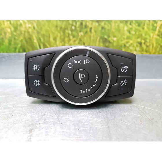 Mando Luces Para Ford Focus Lim.