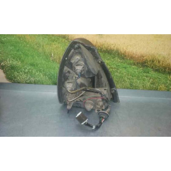 Piloto Trasero Derecho Para Daewoo Nubira Wagon