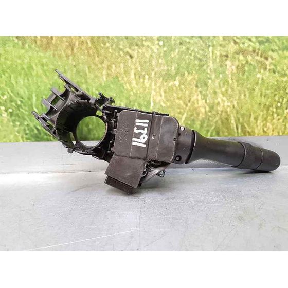 Mando Luces Para Toyota Avensis