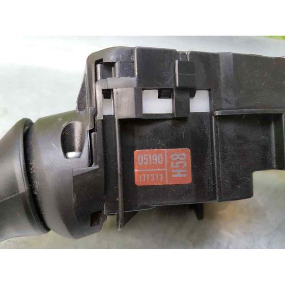 Mando Luces Para Toyota Avensis