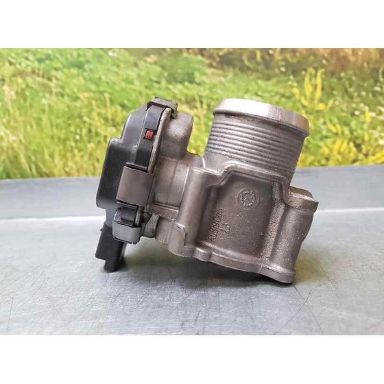 Caja Mariposa Para Ford Focus Lim.
