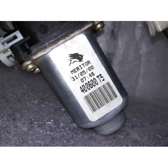 Elevalunas Delantero Derecho Para Nissan Primera Berlina