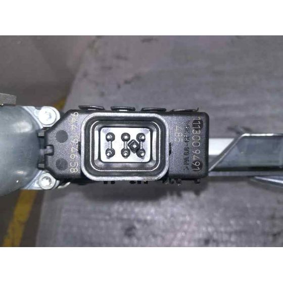 Elevalunas Delantero Derecho Para Opel Astra H Berlina