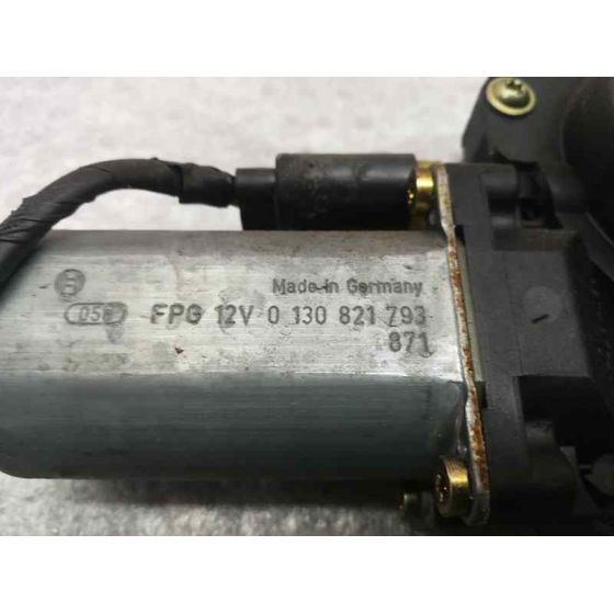 Elevalunas Delantero Derecho para Ford Mondeo Berlina (Gd)