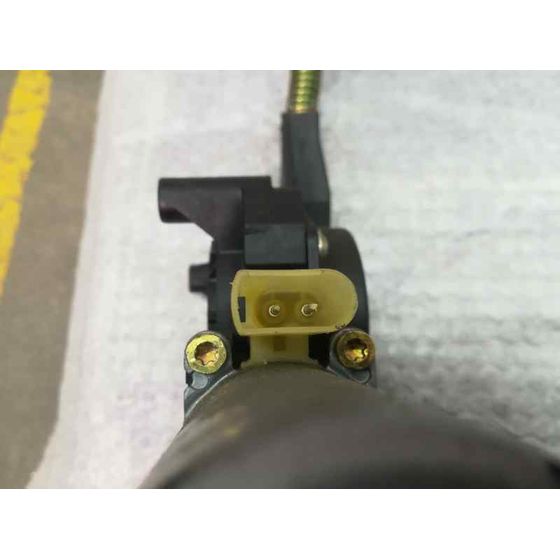 Elevalunas Delantero Derecho para Ford Mondeo Berlina (Gd)