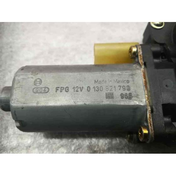 Elevalunas Delantero Derecho para Ford Mondeo Berlina (Gd)