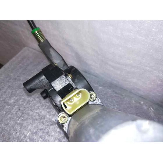 Elevalunas Delantero Derecho para Ford Mondeo Berlina (Gd)