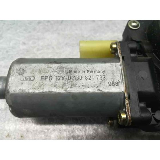 Elevalunas Delantero Derecho para Ford Mondeo Berlina (Gd)