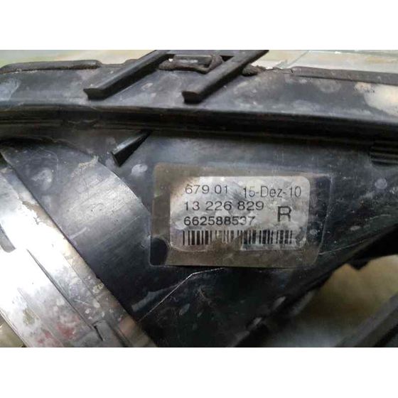 Faro Antiniebla Derecho Para Opel Insignia Berlina