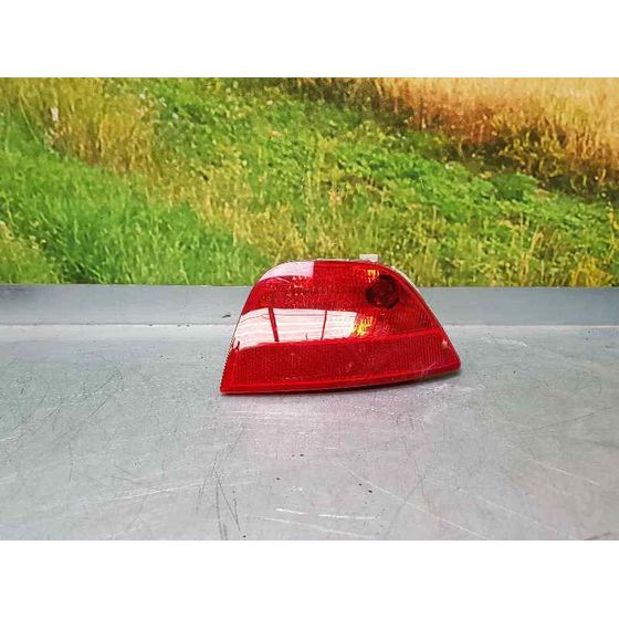 Faro Antiniebla Trasero Izquierdo para Ford Focus Berlina (Cap)