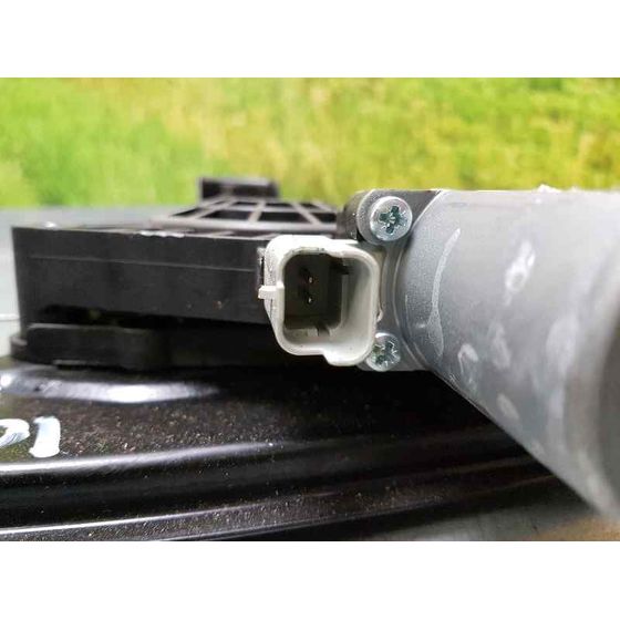 Elevalunas Delantero Derecho Para Nissan Pulsar