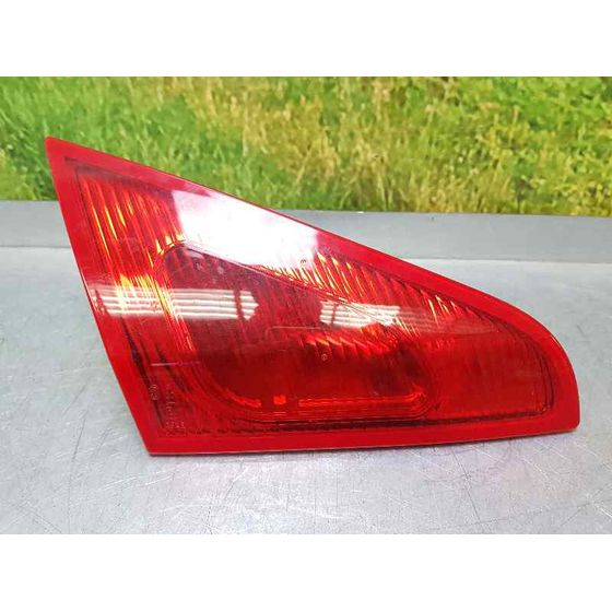 Piloto Trasero Izquierdo para Mitsubishi Colt Berlina 3 (Cz)