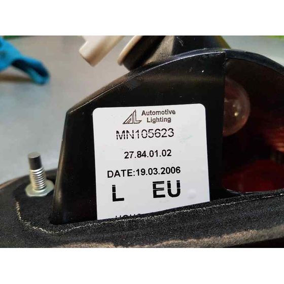 Piloto Trasero Izquierdo para Mitsubishi Colt Berlina 3 (Cz)