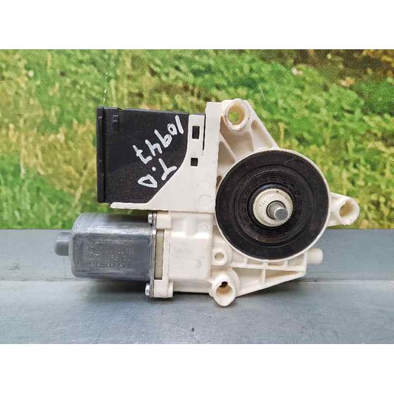 Motor Elevalunas Trasero Derecho Para Renault Megane Iii Berlina 5 P