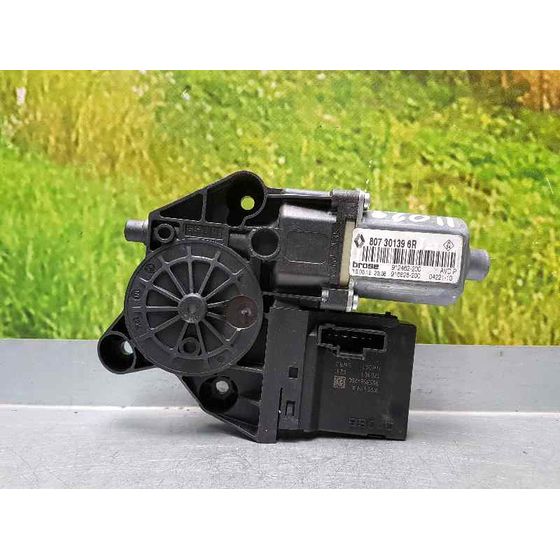 Motor Elevalunas Delantero Derecho Para Renault Megane Iii Berlina 5 P