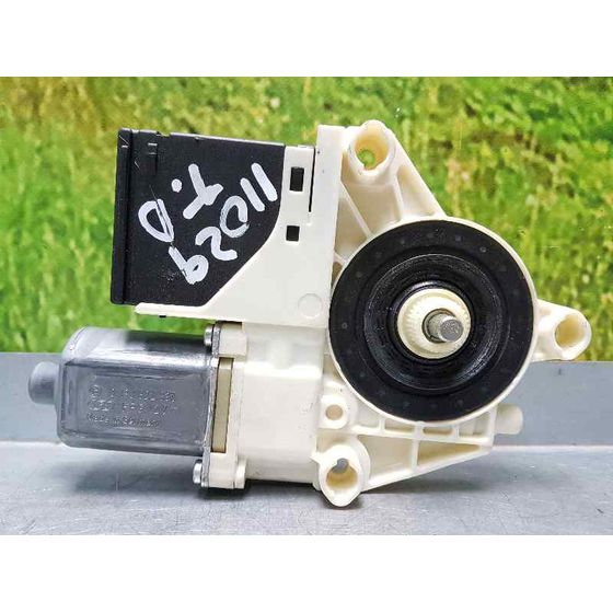 Motor Elevalunas Trasero Derecho Para Renault Megane Iii Berlina 5 P