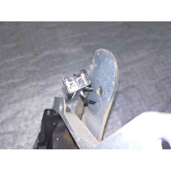 Elevalunas Trasero Izquierdo para Nissan Almera (N16/E)