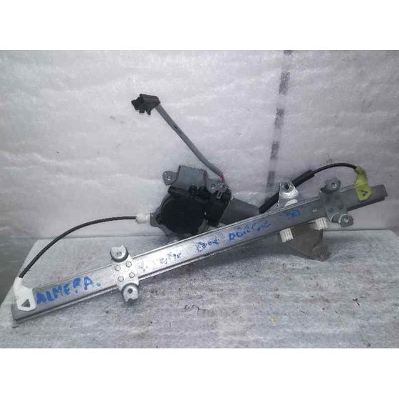 Elevalunas Delantero Derecho para Nissan Almera (N16/E)