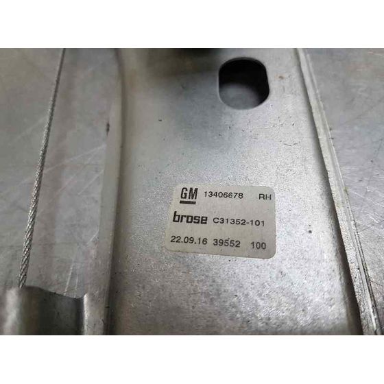 Elevalunas Trasero Derecho Para Opel Astra K Lim. 5Türig