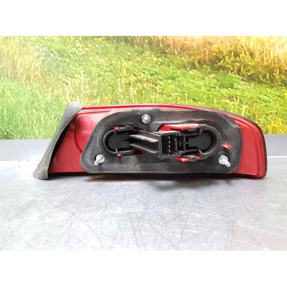 Piloto Trasero Izquierdo para Alfa Romeo 159 (140)