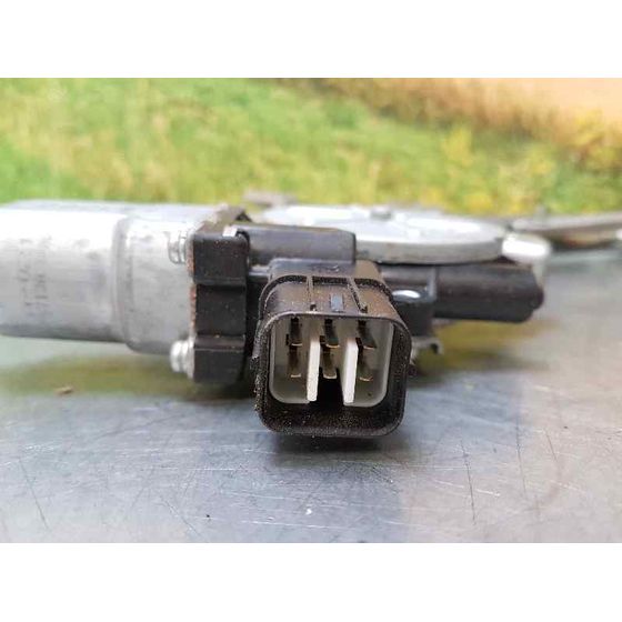 Elevalunas Delantero Derecho Para Mitsubishi Outlander