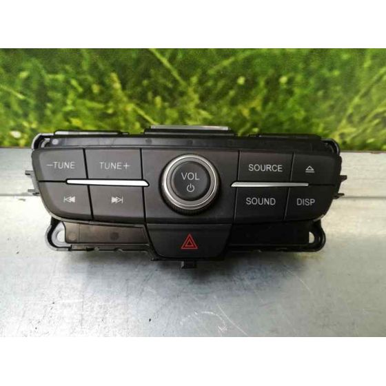Mando Radio para Ford Focus Turn.