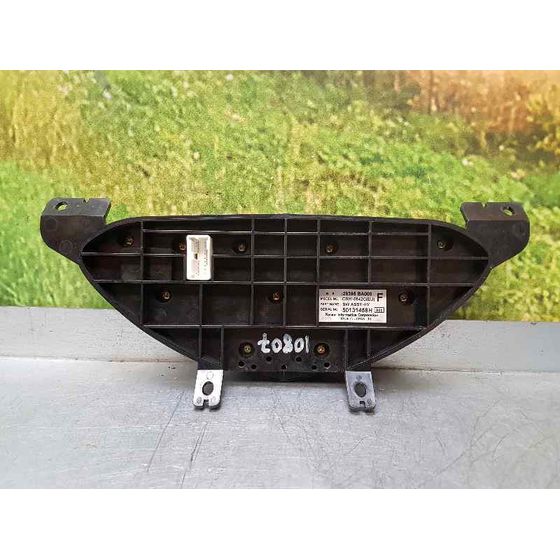 Mando Radio para Nissan Primera Berlina (P12)