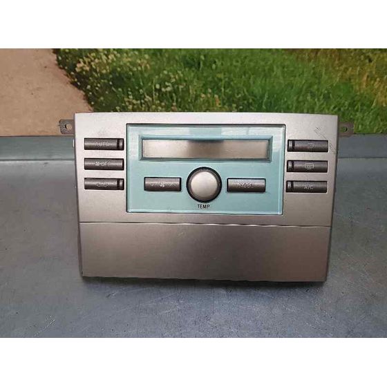 Mando Climatizador para Toyota Corolla Verso (R1)