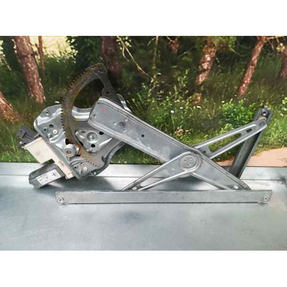 Elevalunas Delantero Derecho Para Toyota Avensis Berlina