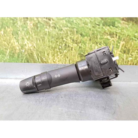 Mando Luces Para Mitsubishi Montero